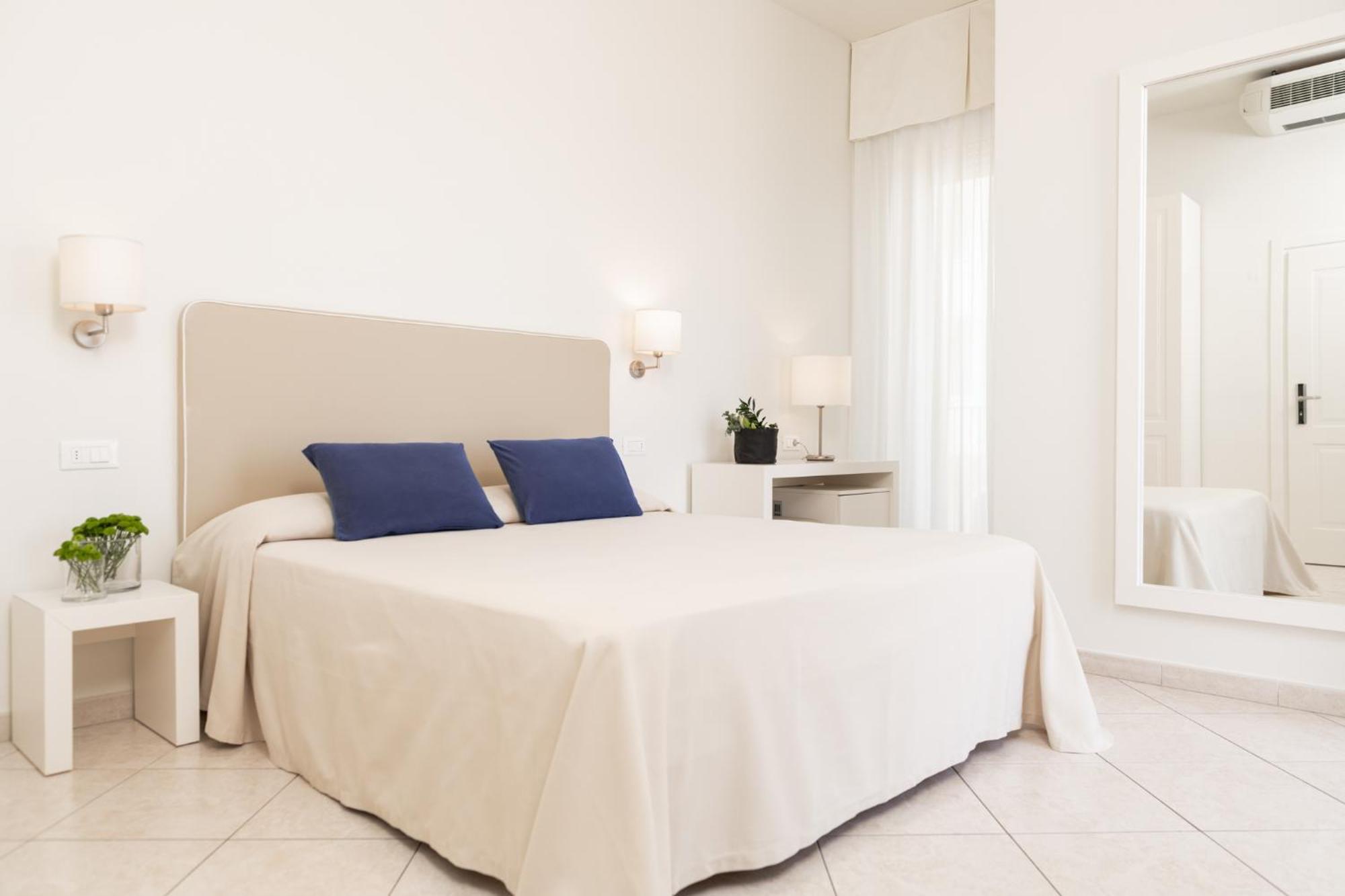 Hotel Capanni Bellaria-Igea Marina Eksteriør billede